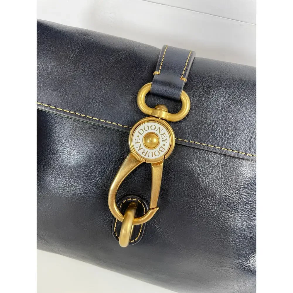 Dooney & Bourke gorgeous dooney
